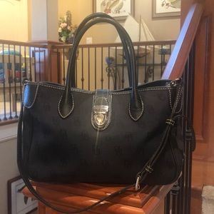 Dooney & Bourke Cute Bag